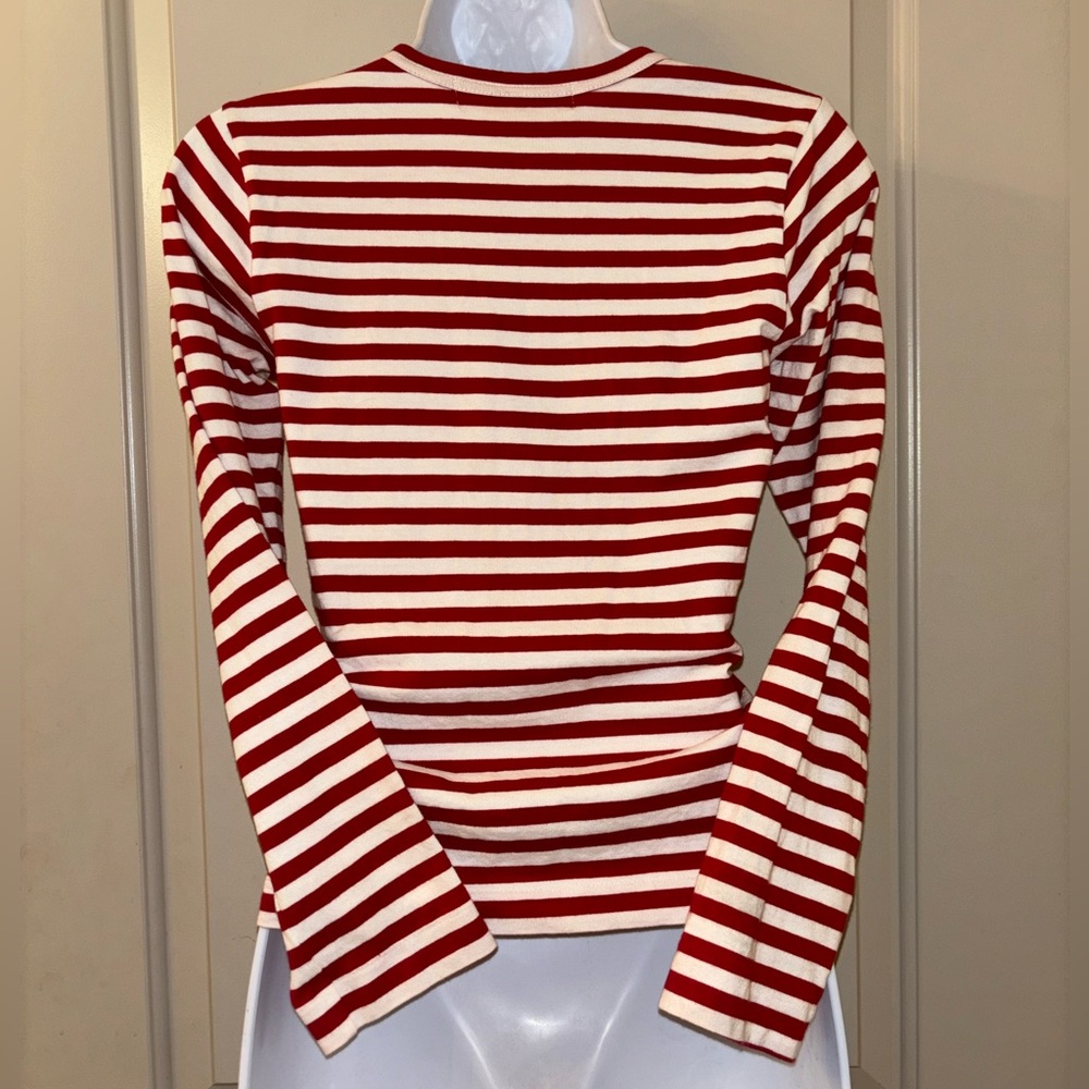 COMME DES GARÇONS PLAY , White & Red Heart Patch Long Sleeve T-Shirt - Picture 3 of 4